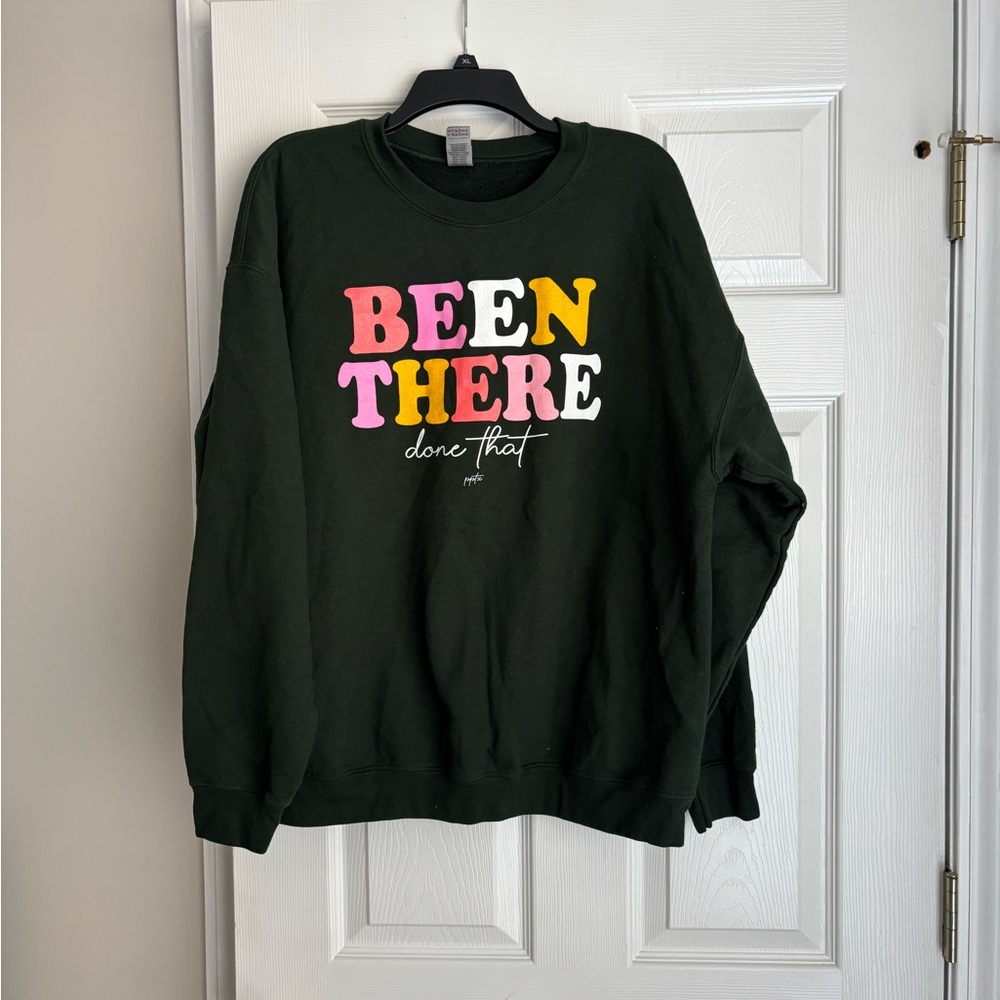 Gildan Dark Green Sweatshirt with Multicolor Print